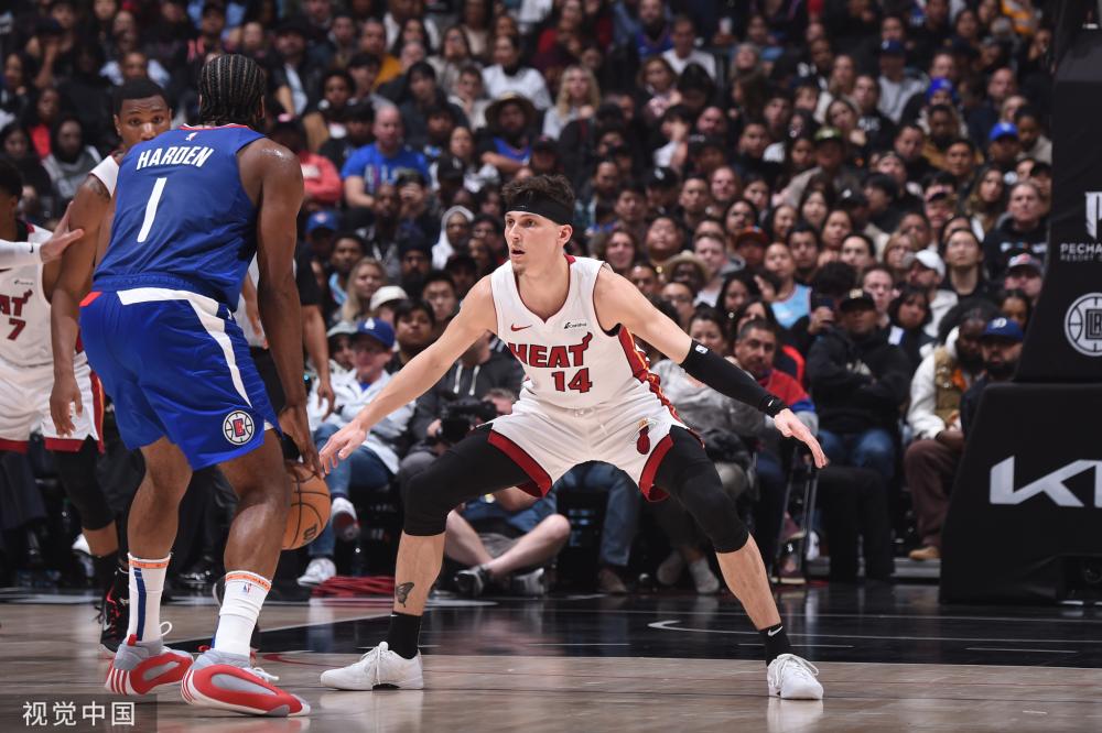 这种意识使 这种意识使